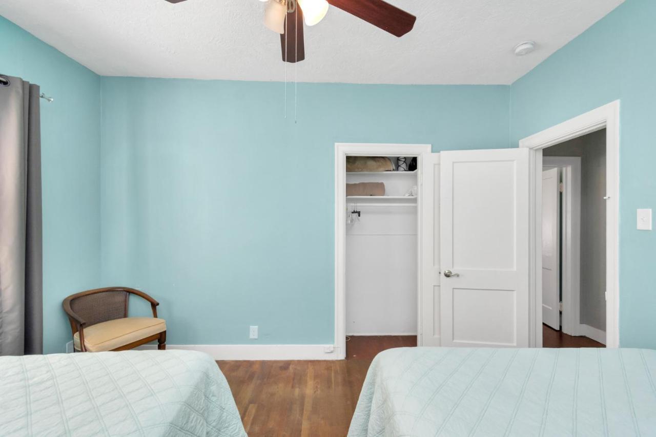 2 Kitchens,2 Living Rooms,4 Bedrooms-Close To All! Galveston Exterior foto